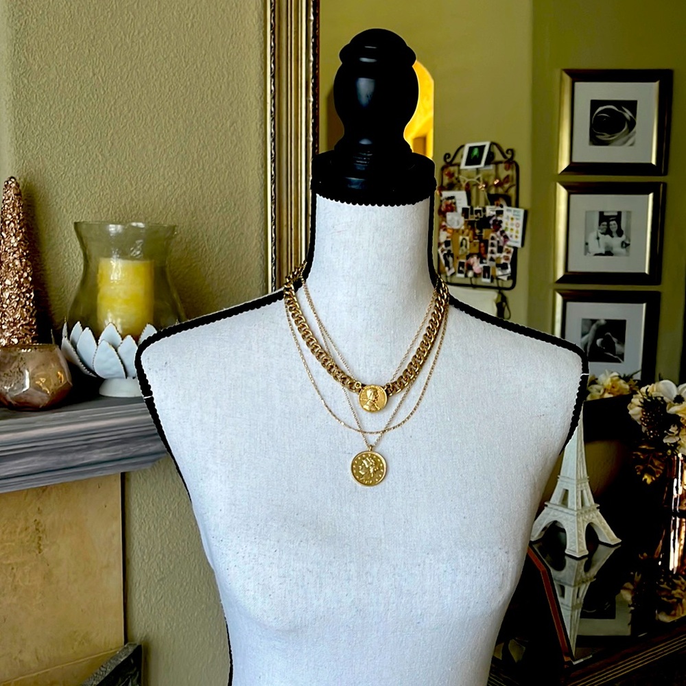 Gold Coin Layered Necklace